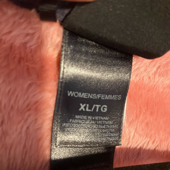 The North Face Women's Peach Teddy Jacket - Picture 5 of 7